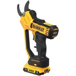 DEWALT 20V MAX* 1 1/2" Cordless Pruner Kit -Dewalt 4F5D9825 80B4 4A8B B888 73F1EDE6CF4D 7
