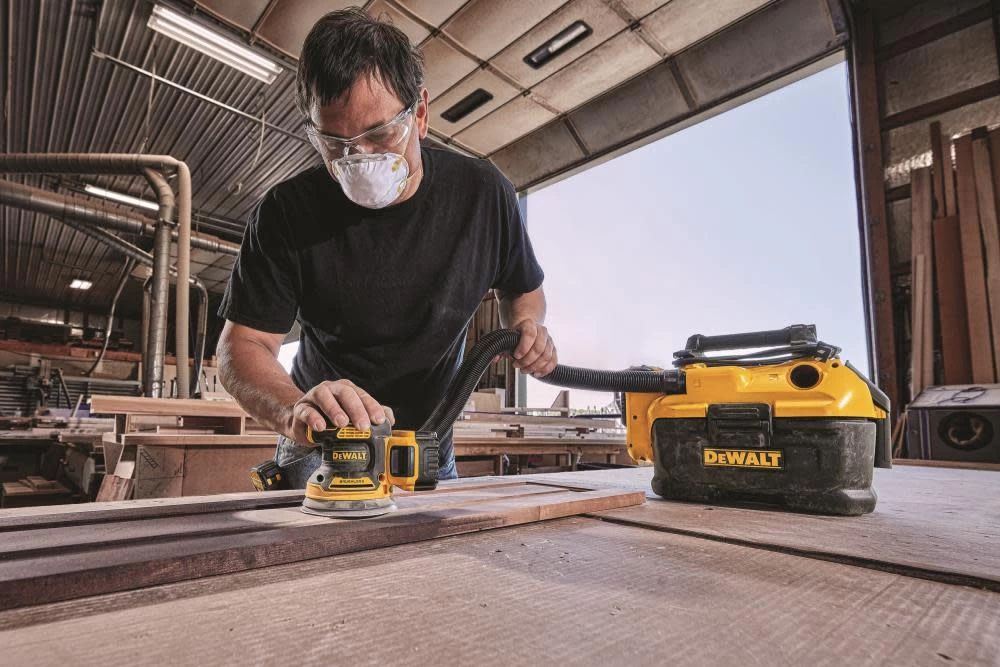 DEWALT 20 V MAX* Brushless 5-in Random Orbit Sander (Bare Tool) 5 DEWALT 20 V MAX* Brushless 5-in Random Orbit Sander (Bare Tool) - Image 3