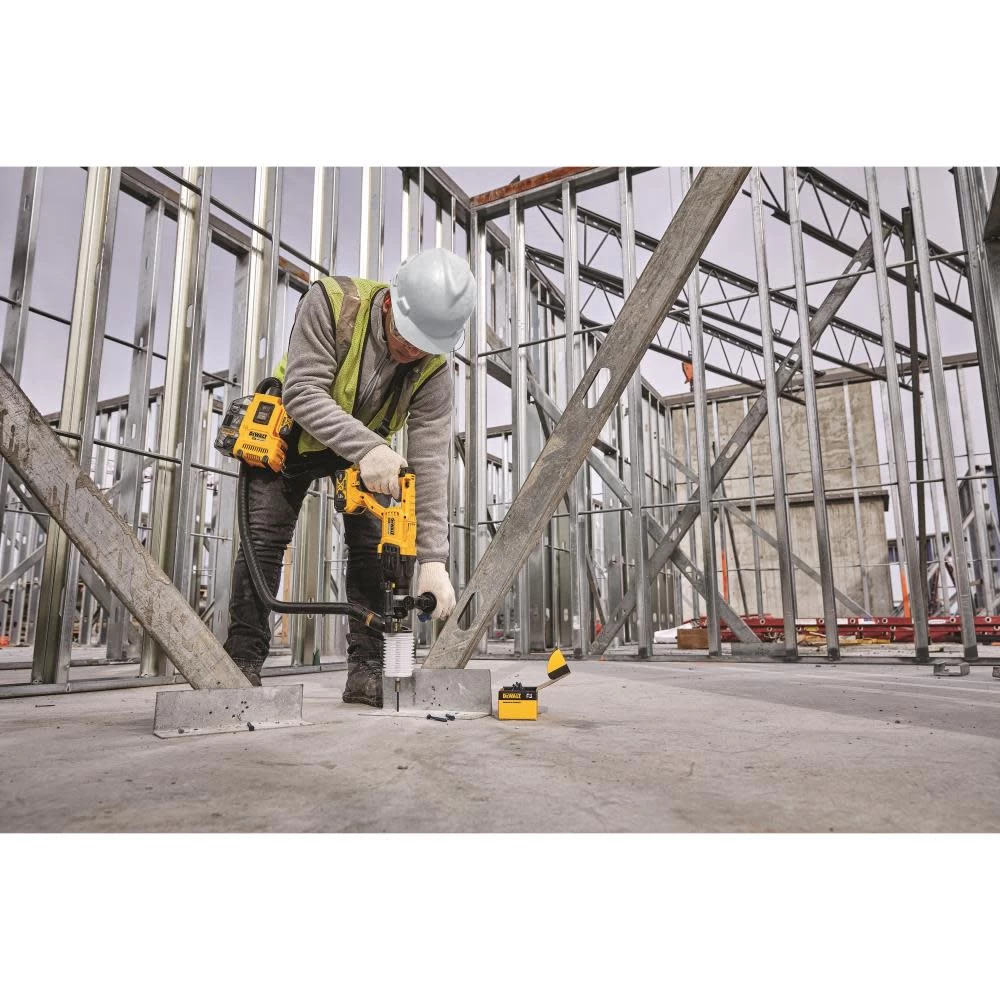 DEWALT 20V MAX* Brushless Universal Dust Extractor Kit 6 DEWALT 20V MAX* Brushless Universal Dust Extractor Kit - Image 4