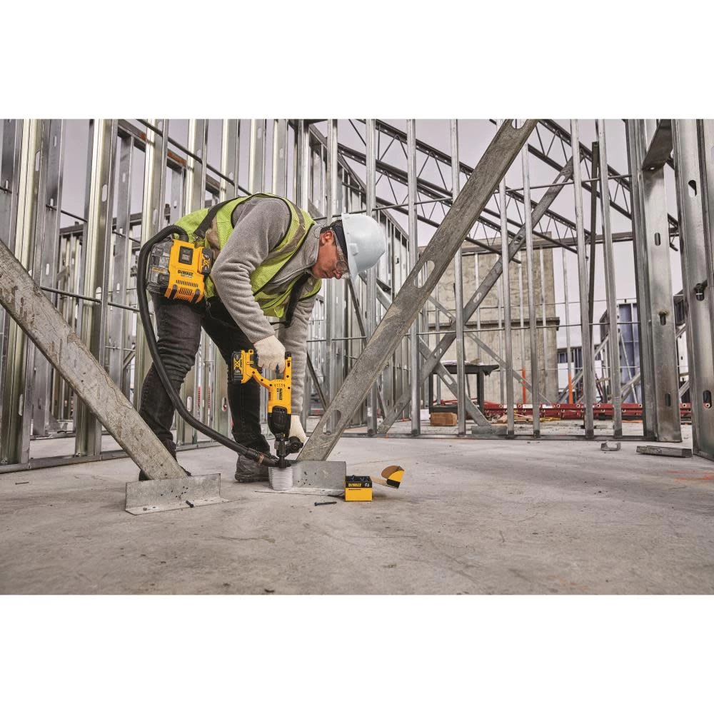 DEWALT 20V MAX* Brushless Universal Dust Extractor Kit 5 DEWALT 20V MAX* Brushless Universal Dust Extractor Kit - Image 3