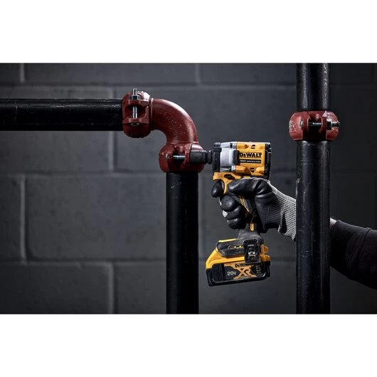 DeWalt DCF922B ATOMIC 20V MAX 1/2" Cordless Impact Wrench (Tool Only) 5 DeWalt DCF922B ATOMIC 20V MAX 1/2" Cordless Impact Wrench (Tool Only) - Image 3
